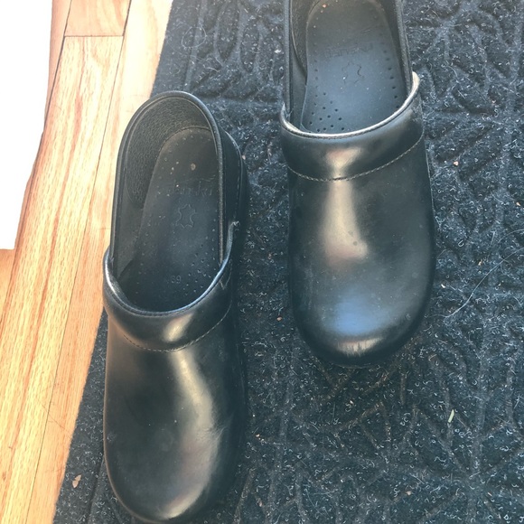 Dansko black clogs - Picture 1 of 2